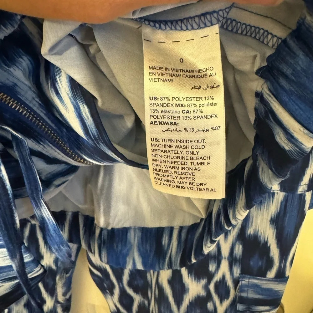 Zenergy by Chico’s 2 piece set Sz 0 (S/4) joggers and jacket - Picture 15 of 15